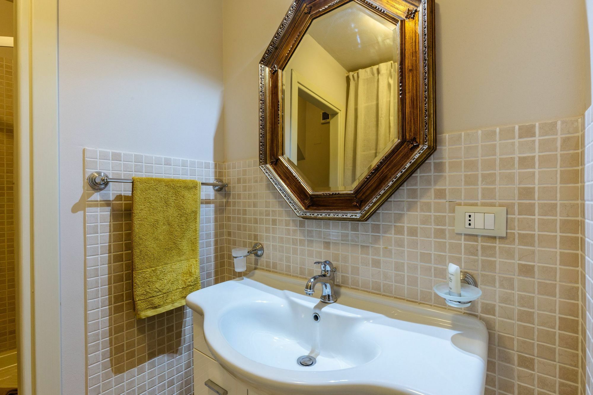 Sant'Elia Prestige Apartment With Balcony Palerme Extérieur photo